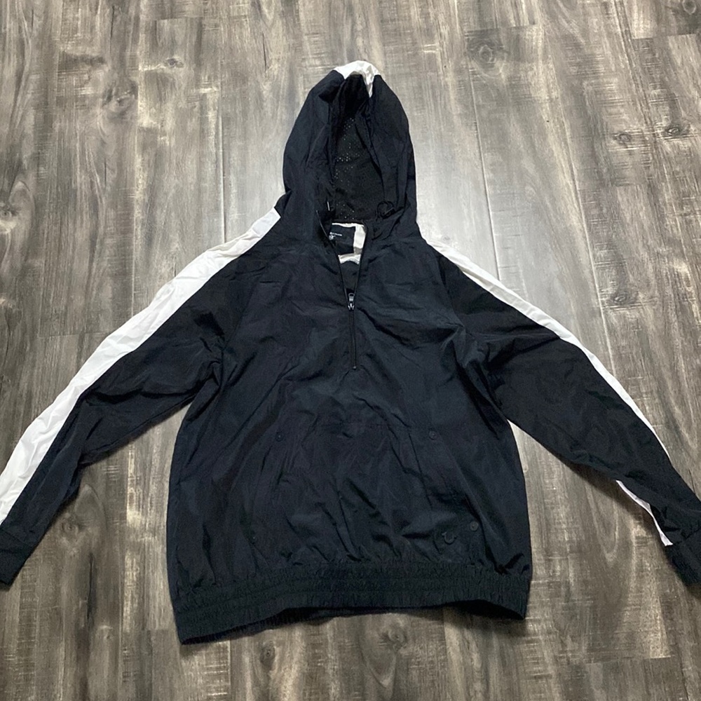 🧥 LIKE NEW TRUE RELIGION HALF ZIP BLACK AND WHITE WINDBREAKER MENS SIZE LARGE